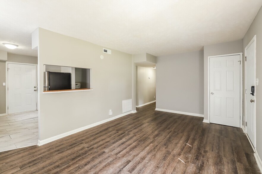 Building Photo - 2250 N 39th St