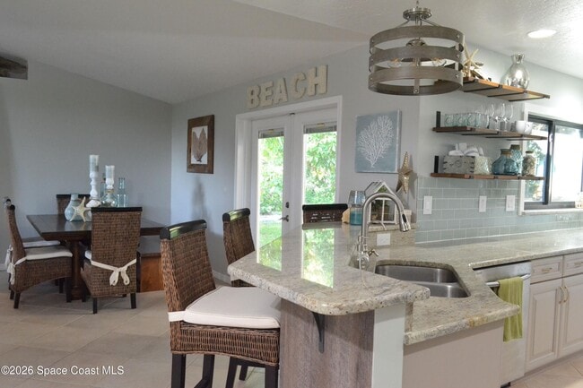 Building Photo - 6845 Angeles Rd