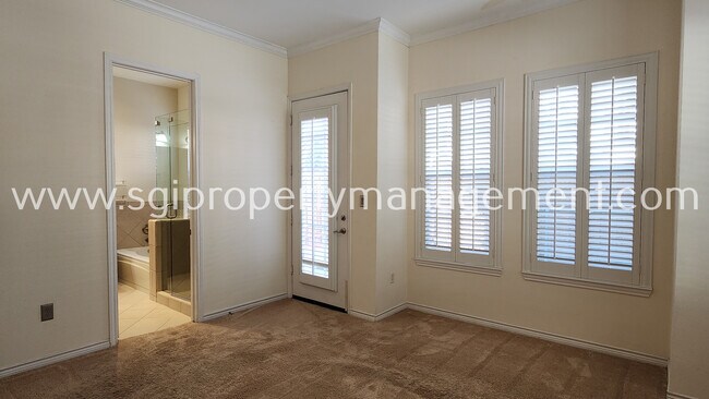 Building Photo - 1221 Lake Pointe Way