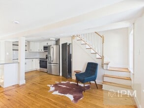 Building Photo - 305 W Broadway