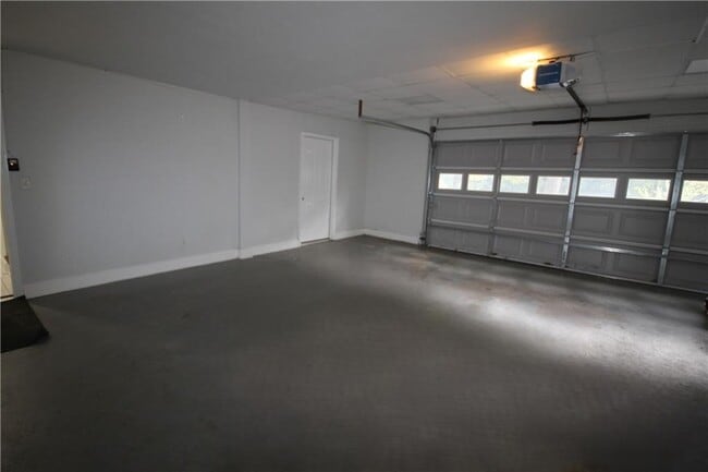Building Photo - 3212 Topaz Ln SW