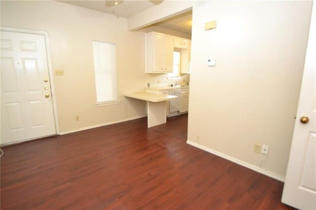 Building Photo - 4401 Speedway