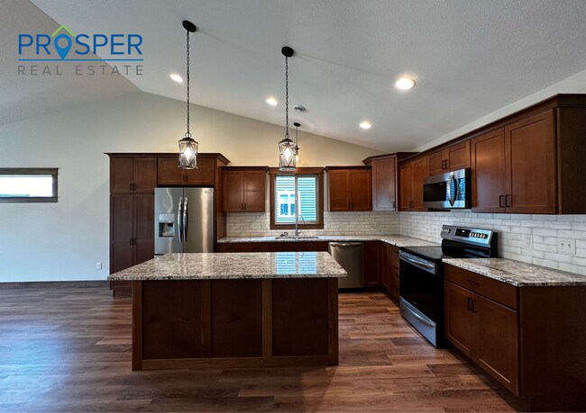 Primary Photo - Charming 2-Bedroom, 2-Bathroom Apartment i...