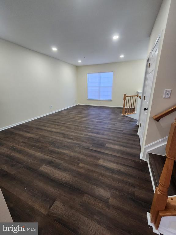 Building Photo - 14120 Silver Teal Way