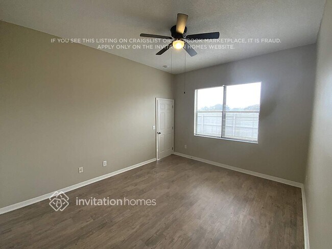 Building Photo - 2700 Port Ct