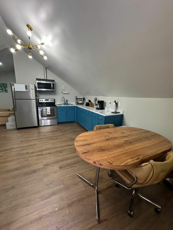 Building Photo - 1221 N Dearborn St