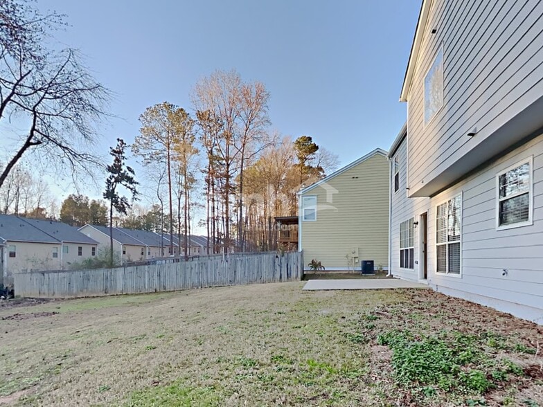 Building Photo - 2760 Woodbine Hill Way