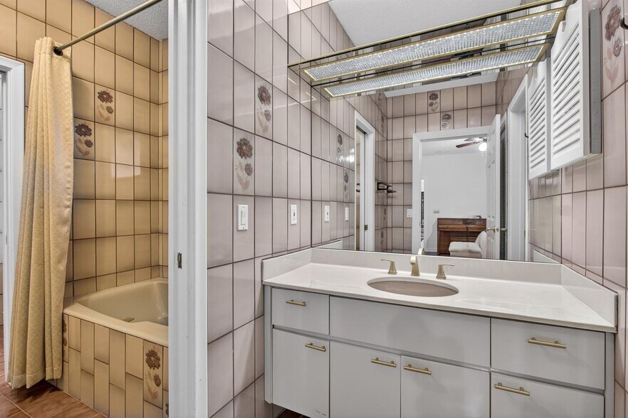 Building Photo - 3170 Estates Dr