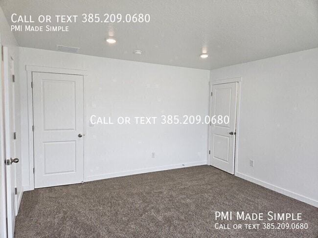 Building Photo - 866 E Sand Dollar Wy
