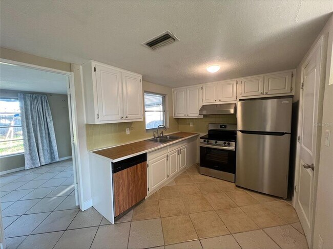 Building Photo - 7539 Marechal Ave