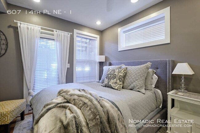 Building Photo - 607 14th Pl NE