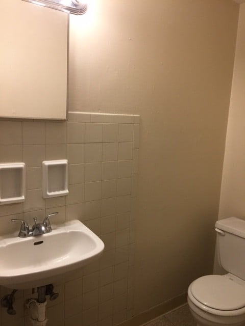 Building Photo - 2251 Curry Dr