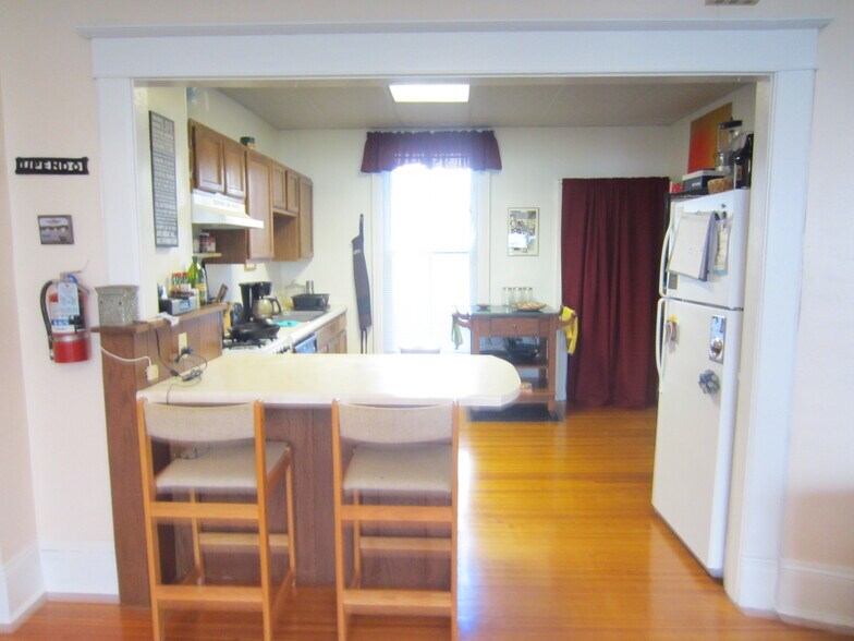 Building Photo - 728 Ohio St