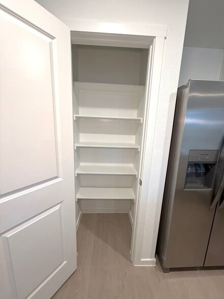 Building Photo - 3703 Oleander Pl