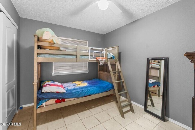 Building Photo - 2297 Lisa Sherr St