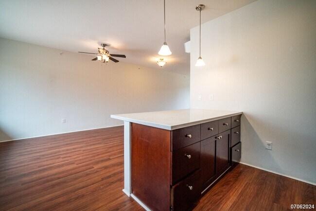 Building Photo - 3 BD/2.5 BA Townhome in Awakea at Mehana in Kapolei