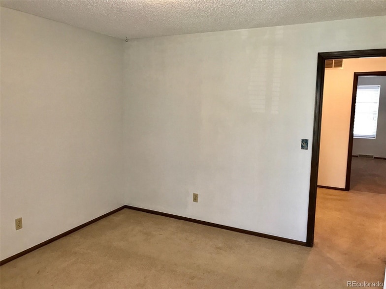 Building Photo - 1482 S Pierson St