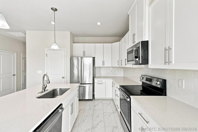 Building Photo - 10597 SW Vasari Way