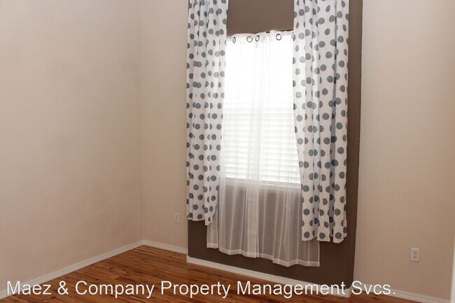 Building Photo - 2 br, 2 bath House - 4528 - C Santa Elena