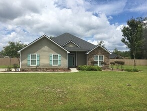 Building Photo - Luxurious 3BR/2BA Home with Stunning Backyard in Cottonwood Neighborhood