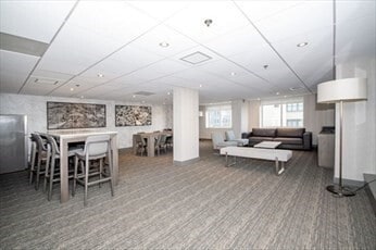 Building Photo - 8-12 Museum Way
