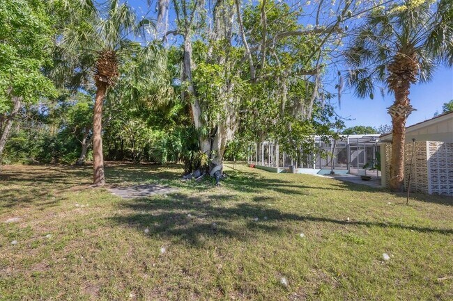 Building Photo - 2605 Desoto Rd