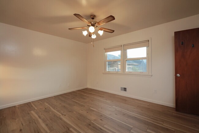 Building Photo - 2509 Paddock Ct