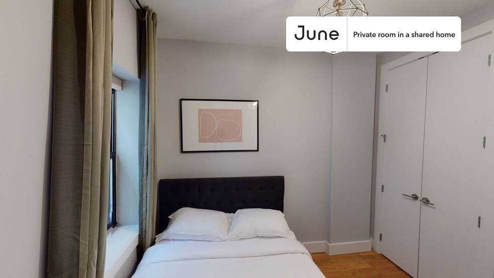 Building Photo - Room in Shared 5 bed/2.5 bath home