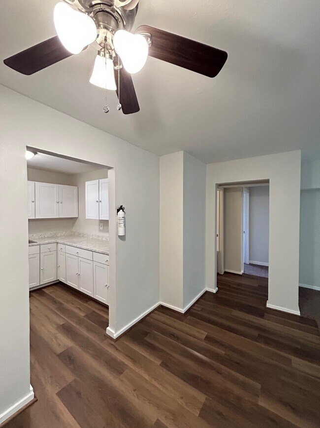 Building Photo - 3629 N MacGregor Way