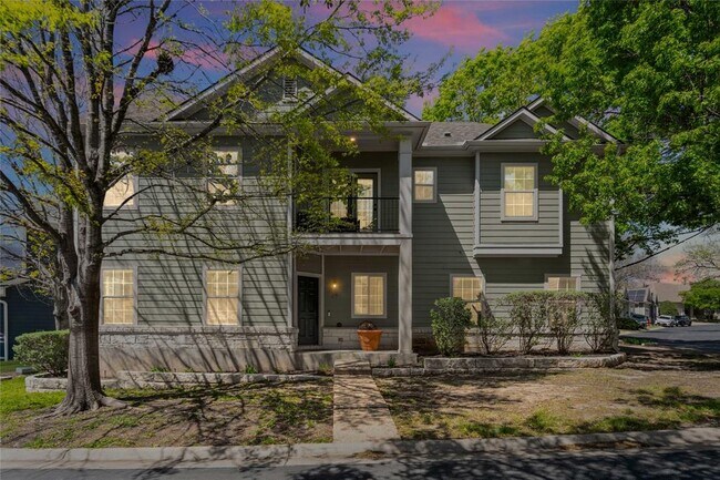 Building Photo - 411 W St Elmo Rd