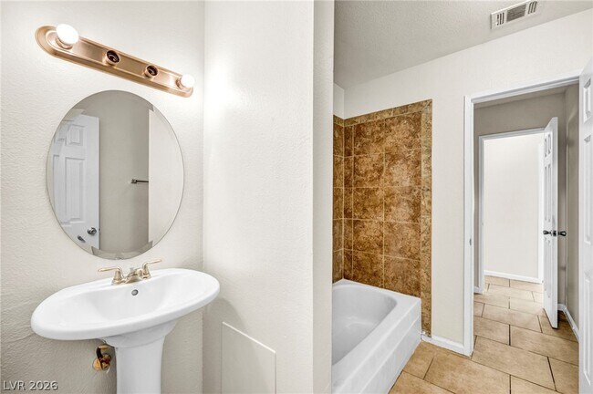 Building Photo - 6921 Acoma Ct