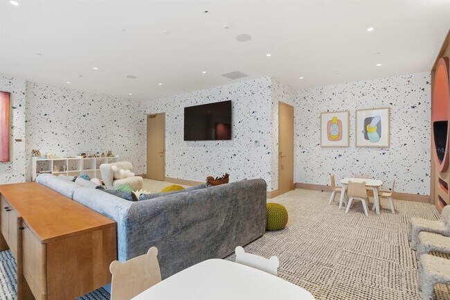 Building Photo - 3015 S Ysabella Ave