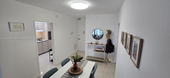 Building Photo - 1000 West Ave