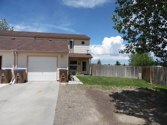 Primary Photo - 2402 Sunrise Ct