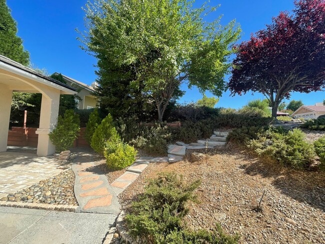 Building Photo - 1535 Via Arroyo