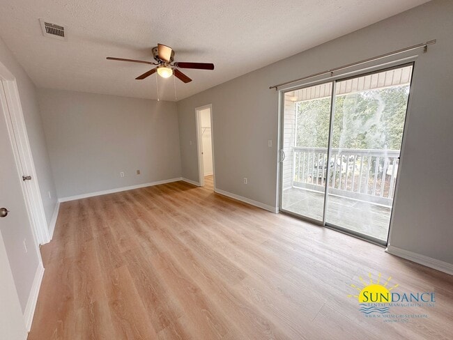 Building Photo - Charming 2 Bedroom Townhome in Fort Walton...