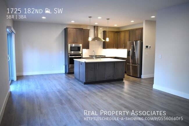 Building Photo - 1725 182nd Pl SW