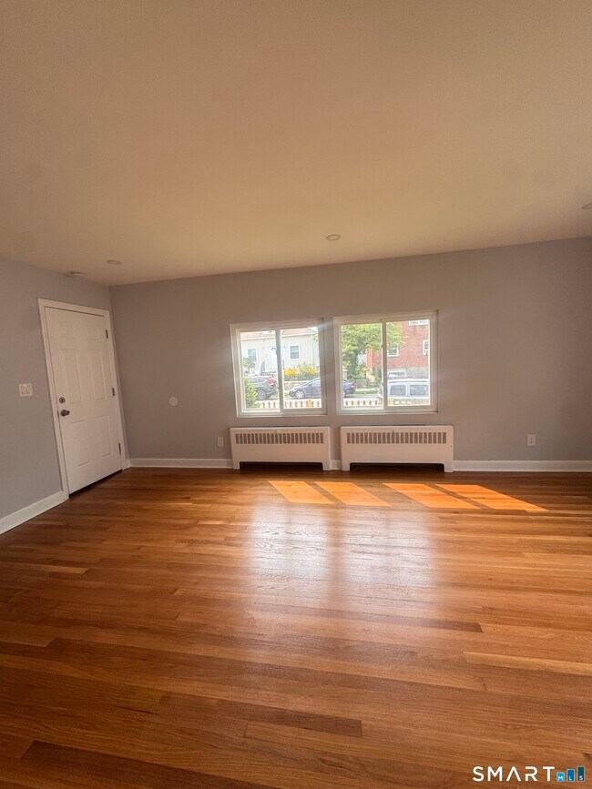 Building Photo - 508 Garfield Ave