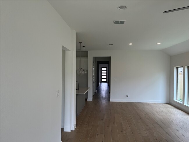 Building Photo - 9644 Mount Brewer Ln