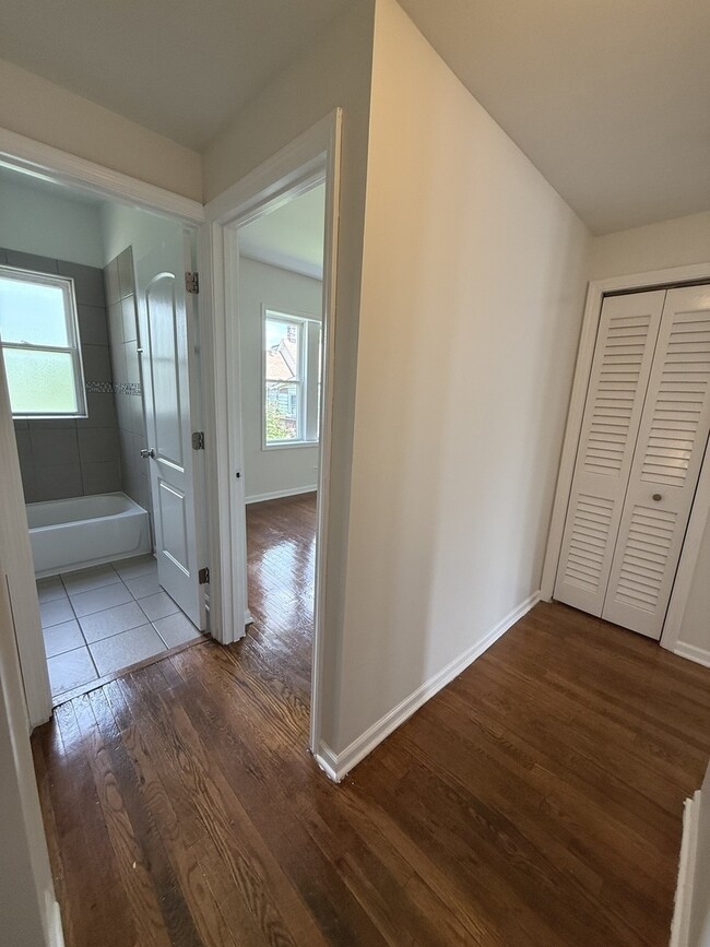 Building Photo - 7628 S Drexel Ave