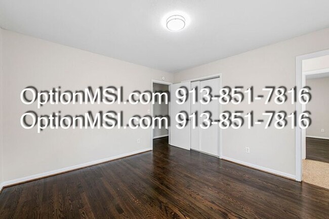 Building Photo - 1/2 month free if moved in by 1/25/26!! Move-in ready!!