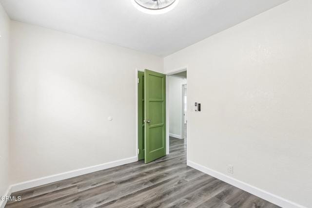 Building Photo - 5616 N Gladys Ave