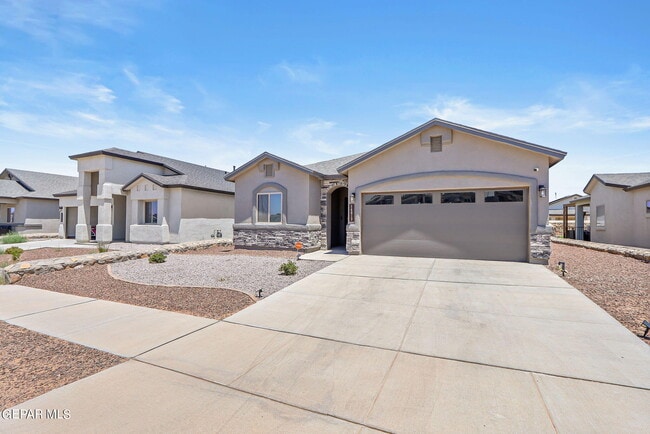 Building Photo - 14813 Tierra Fortaleza Ave