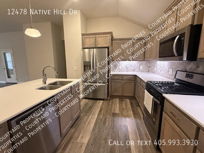 Building Photo - 12478 Native Hill Dr