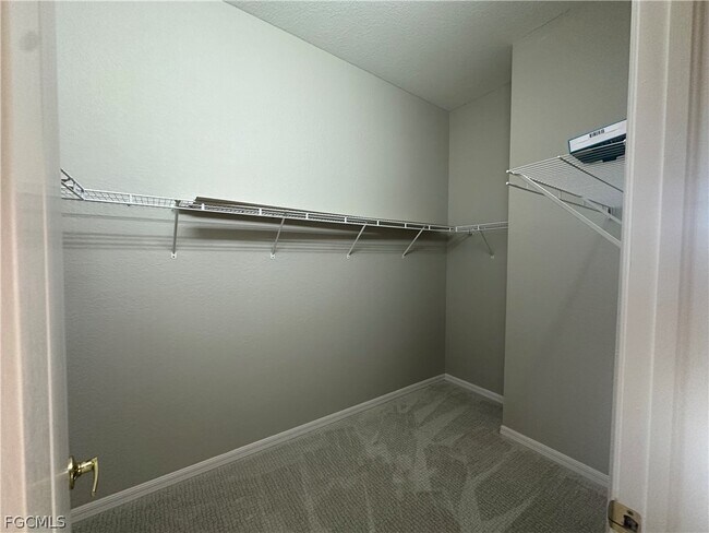 Building Photo - 12469 Pebble Stone Ct