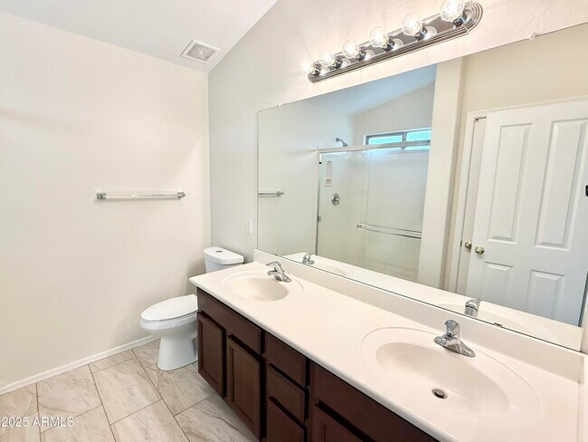 Building Photo - 13927 W Port Royale Ln