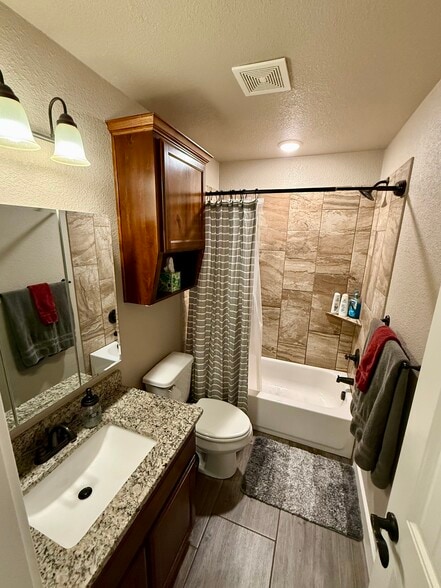 Bathroom 2 - 3006 Crystal Ann Dr