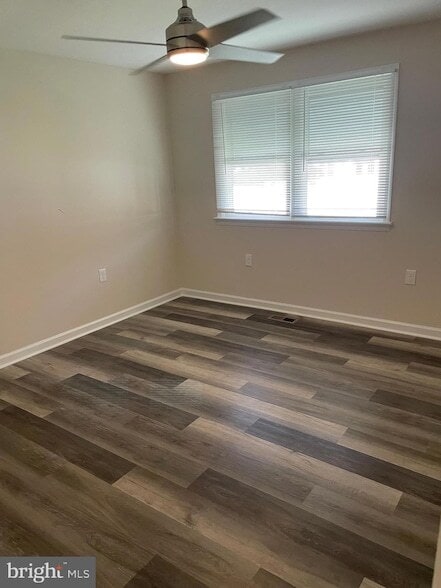 Building Photo - 6139 5th St