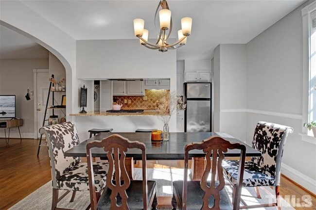 Building Photo - 235 McCauley St