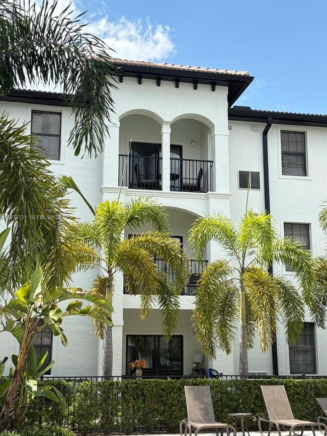 Building Photo - 5550-5550 E Michigan St